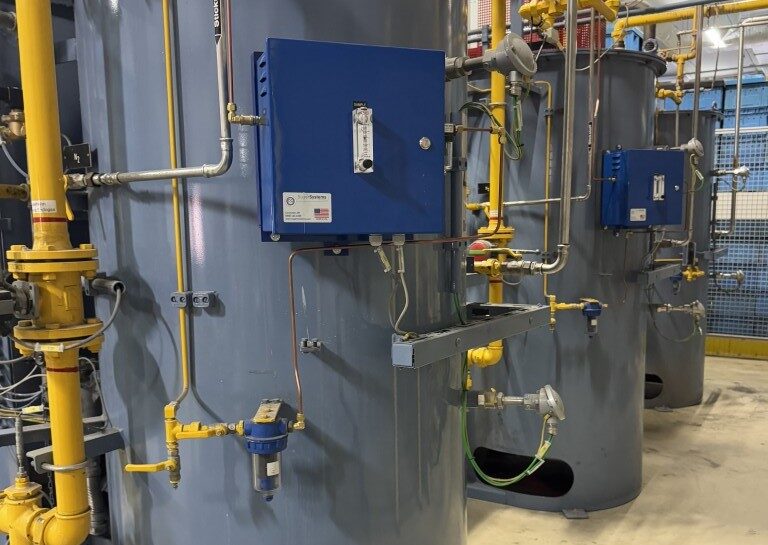 Układy pomiarowe i sterujące punktem rosy lub CO₂